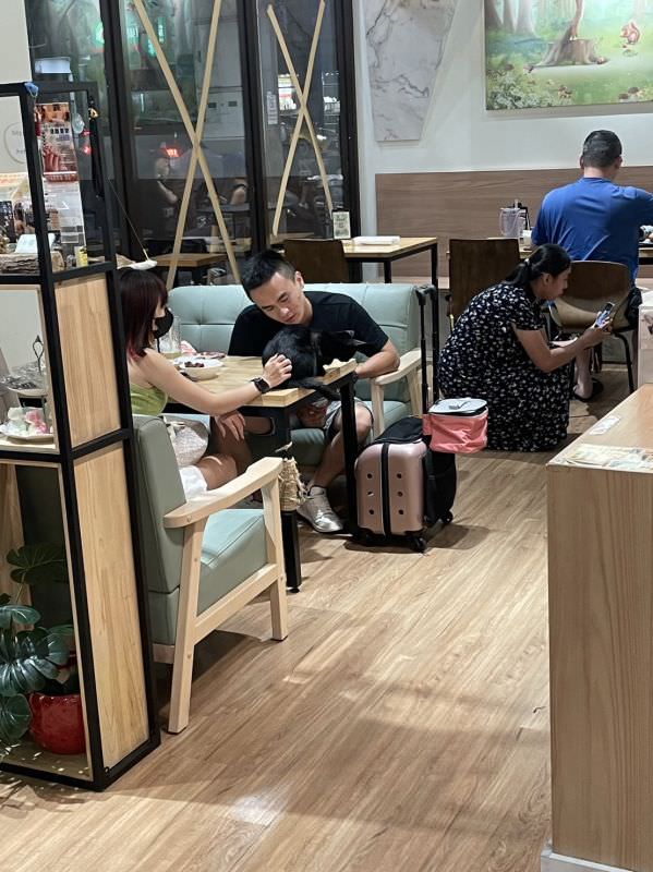 森林小徑大墩店对宠物超友善